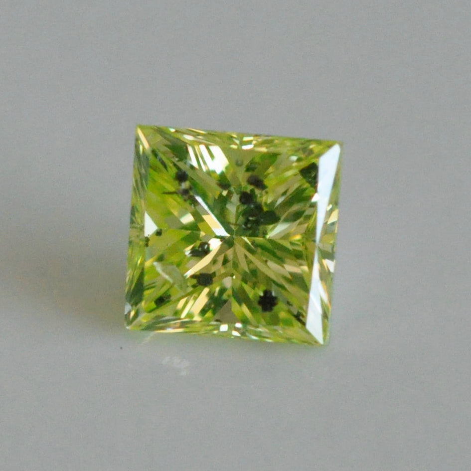 Fancy Intense Yellow  Green 0.53 ct.