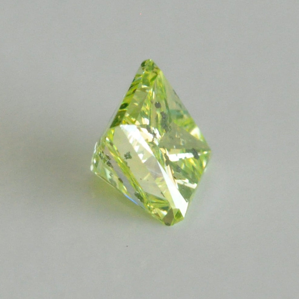 Fancy Intense Yellow  Green 0.53 ct.