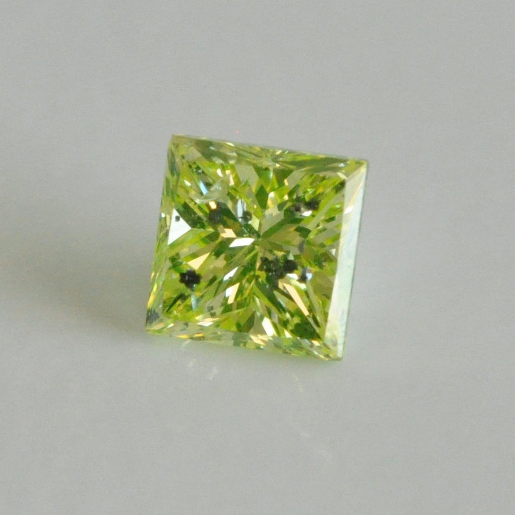 Fancy Intense Yellow  Green 0.53 ct.